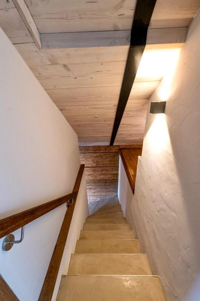 Buron 7 Apartment
